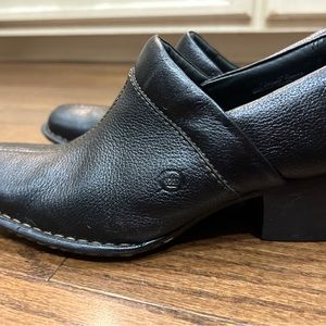 Born 7.5 Leather Shoes